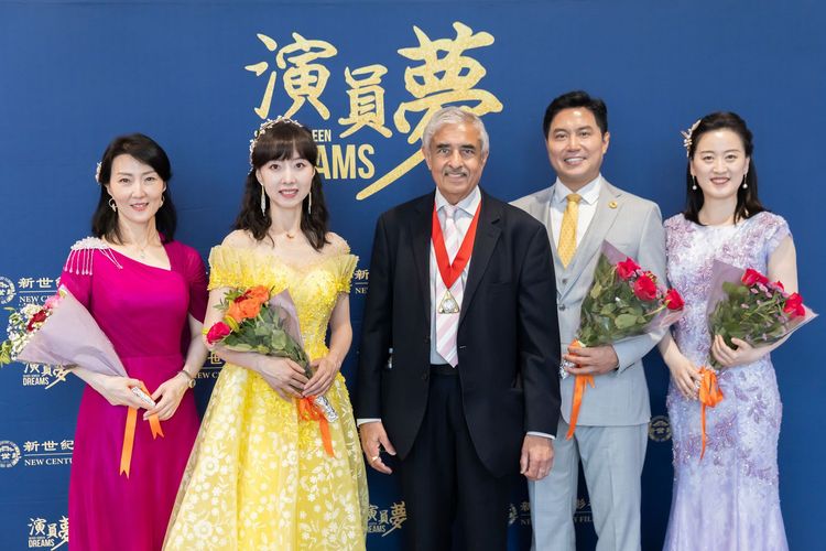 《新演員夢》英國首映