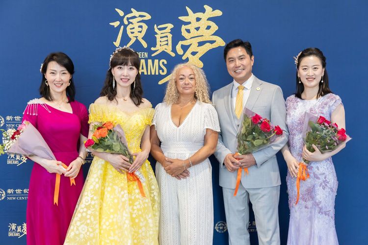 《新演員夢》英國首映