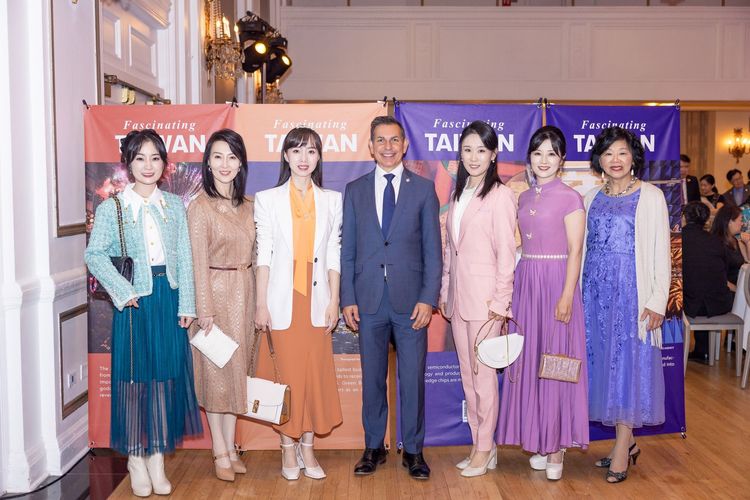 New Century Films invited to the 114th National Day reception for Taiwan